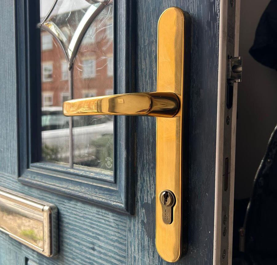 Locksmith Tuxford: Lock Servicing and Repair