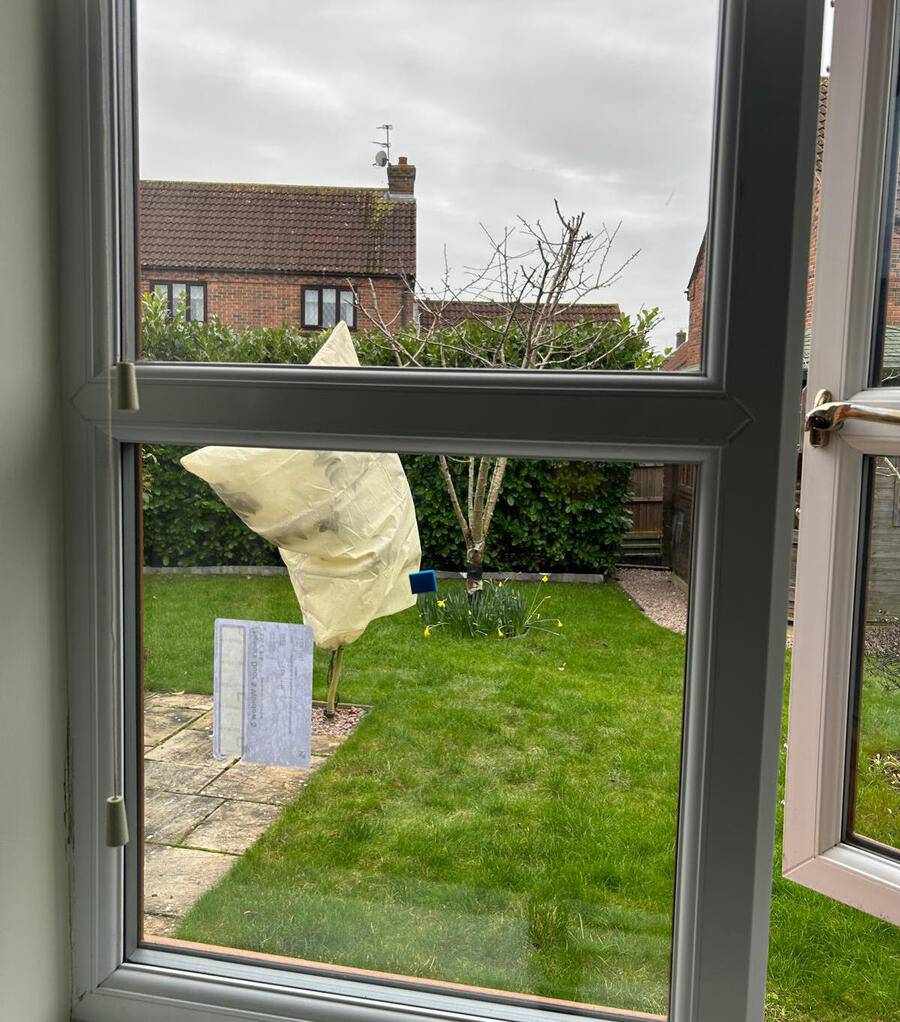 Double Glazed Units Replaced in Long Bennington