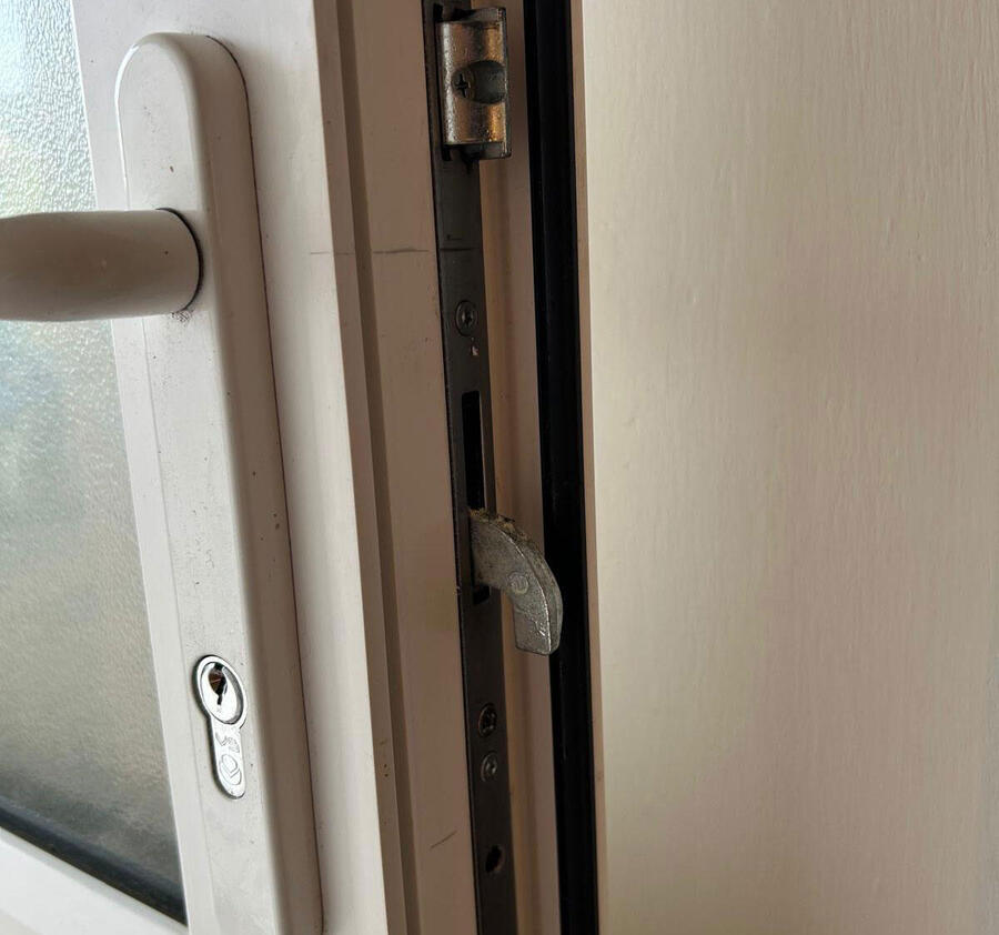 Locksmiths Newark: New Lock and Door Adjustment