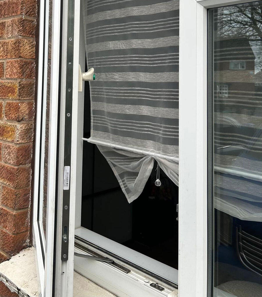 Window Repair in Bingham: Jammed Mechanism